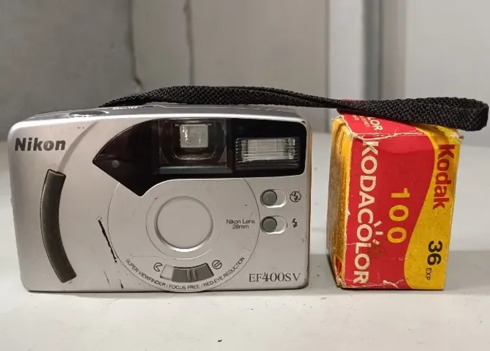 Camera Fotográfica Nikon Ef 400 Sv RARÍSSIMA Ótimo Estado Funcionando
