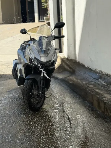 ADV 160 / 2027