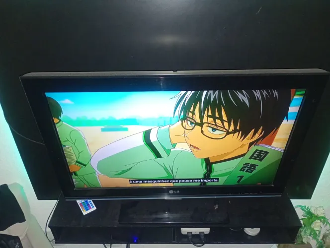 Tv LCD 32P LG + aparelho smart + painel led