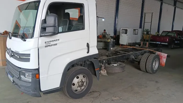 Vw delivery Express camionete no chassi. Ano 2019.