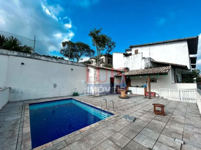 Casa com 3 dormitórios à venda, 180 m² por R$ 580.000,00 - Pendotiba - Niterói/RJ