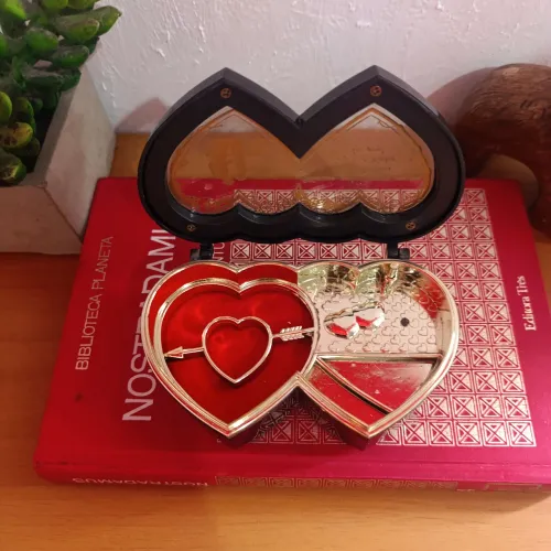 Porta Joia Antigo em Formato de 2 Corações Vintage