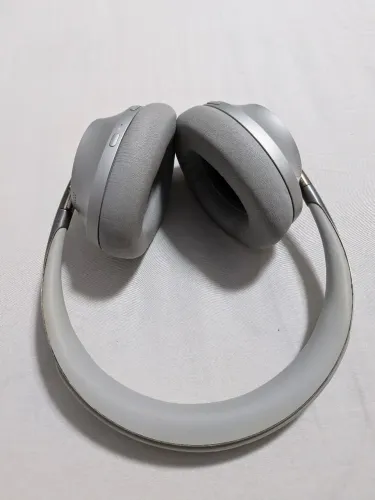 Bose Noise Cancelling Headphones 700