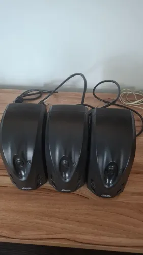 Kit 3 Estabilizadores SMS 300VA Bivolt Automático Funcionando