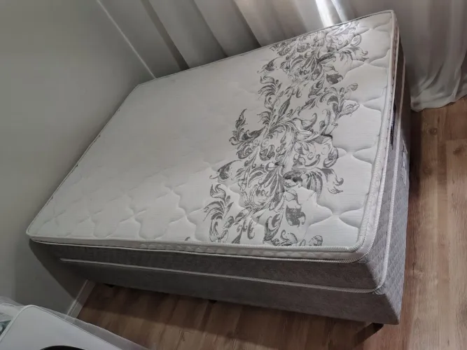 Cama casal