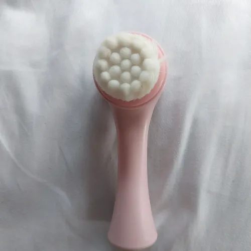 Escova para limpeza facial