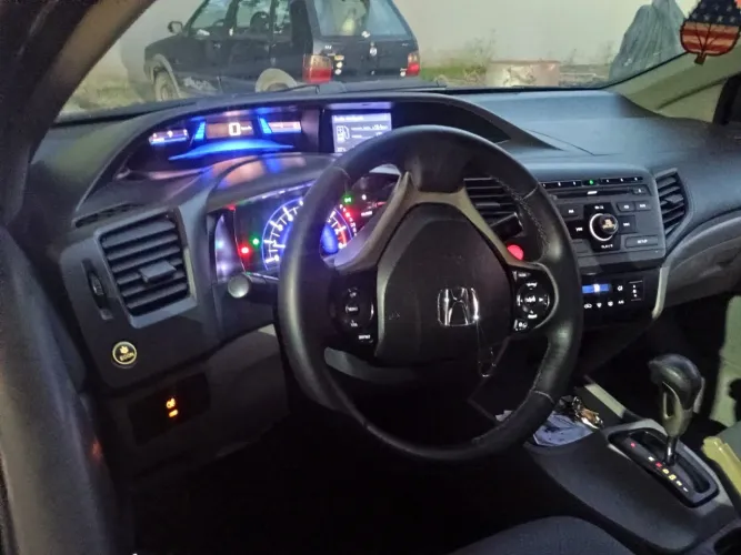 Honda Civic Sedan LXS 1.8/1.8 Flex 16V Aut. 4P 2013