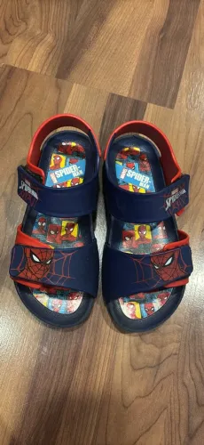 papete Grendene Kids Homem-Aranha com fechamento em tiras aderentes