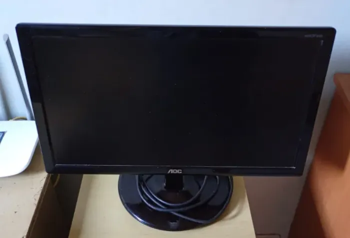 Monitor AOC led 18,5"