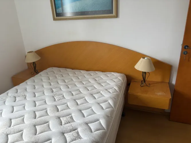 - [ ] Cama box + colchão Simmons beautyrest casal tamanho padrão