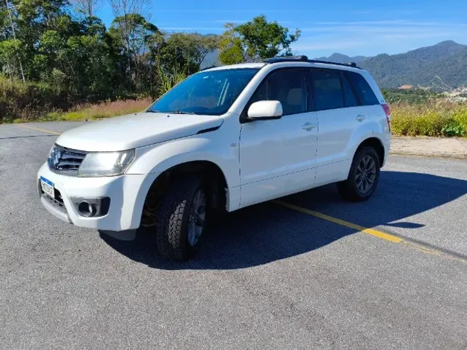 Suzuki Grand Vitara 2.0 16V 4x2/4x4 5P Aut. 2013
