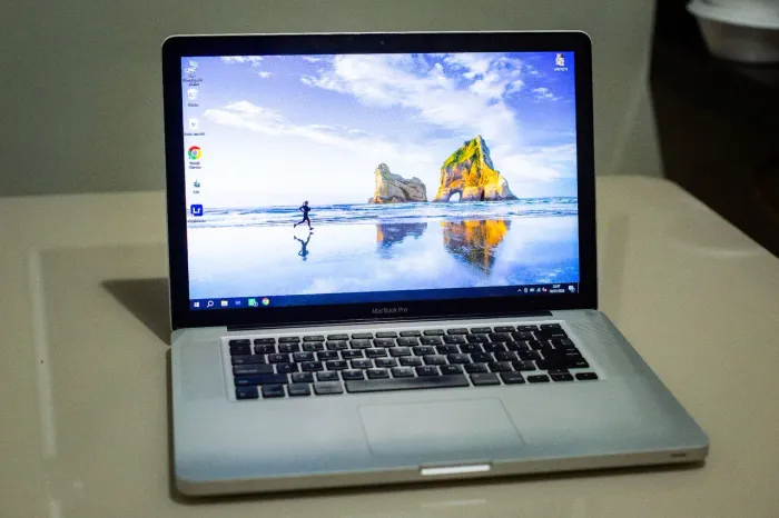 MacBook Pro 15" i7 2011 | 16GB RAM | SSD 256GB