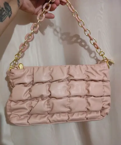 Bolsa linda, prática e versátil