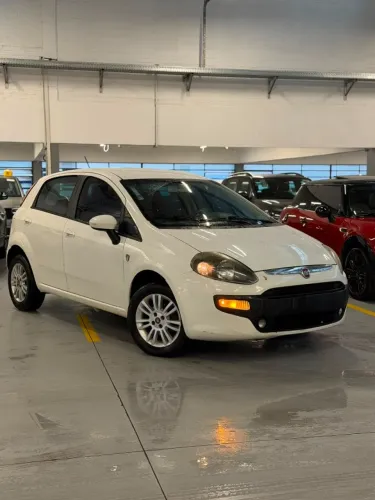 Fiat Punto Attractive Italia 1.4 F.flex 8V 5P 2016