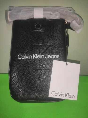 Bolsa de Ombro Calvin Klein 