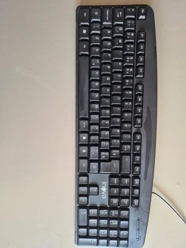 Teclado Com Fio USB Inova Padrão ABNT2 - Usado / Funcionando