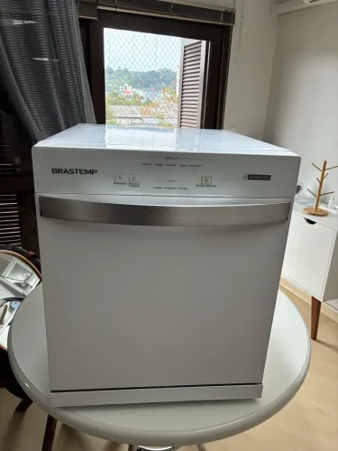 MÁQUINA DE LAVAR LOUÇA BRASTEMP - 1 ANO DE USO