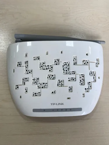 TP-LINK Modelo: TD-W8151N