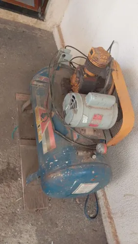 Vendo compressor usado em ótimas condições 