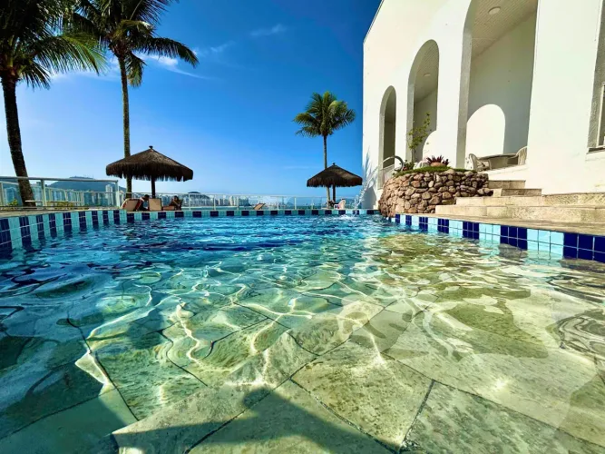 Apartamento Vista Mar à Venda no Astúrias no Guarujá | QVista Inteligência Imobiliária Gua