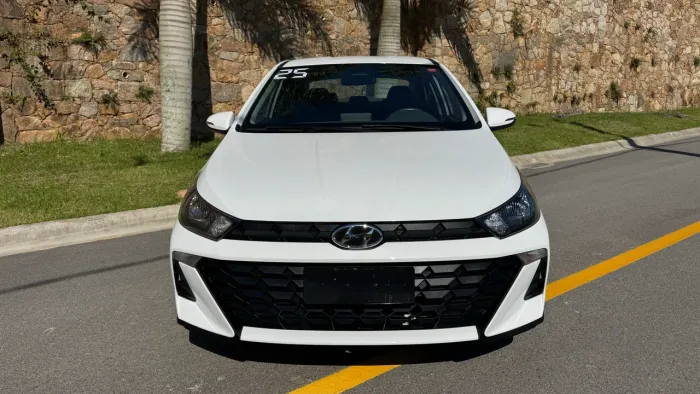 Hyundai HB20S Comfort Plus 1.0 Flex 12V Mec. 2025