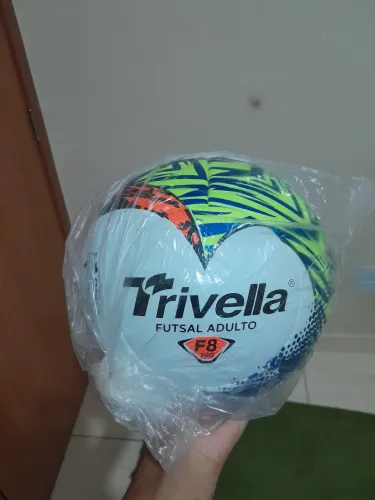 Bola de futsal original.