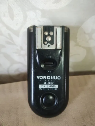Transmissor Yongnuo RF-603 II rádio flash e disparador remoto sem fio apenas 1