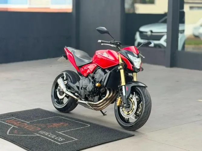 HONDA CB600F HORNET 2014 RARIDADE IMPECÁVEL