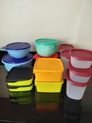  14 Tupperware novos e usados em excelente condições 