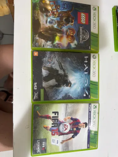 Kit 3 Jogos Originais Xbox 360 - Halo 4 + LEGO Jurassic World + FIFA 15