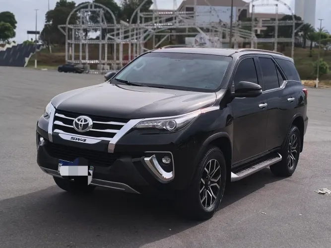 Toyota Hilux SW4 SRX 4X4 2.8 TDI 16V Dies. Aut. 2019