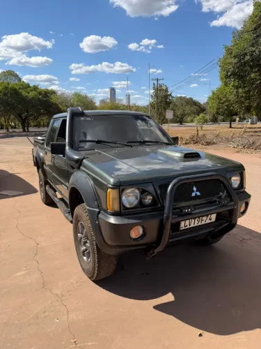 Mitsubishi L200 GLS 2.5 4X4 CD Diesel 2003