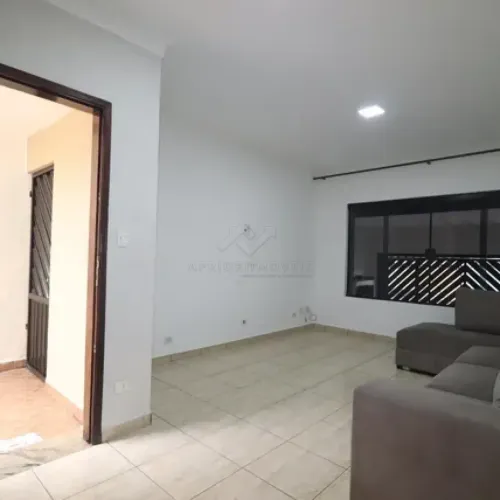 Casa com 03 dormitórios para locação,200 m² no bairro Jardim Ana Maria- Santo André/SP