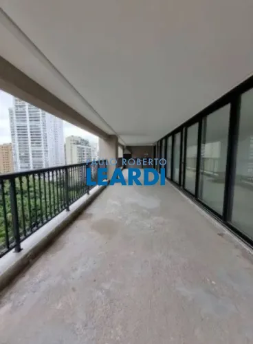 APARTAMENTO - ALPHAVILLE - SP