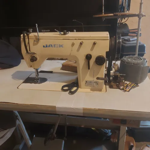 Maquina de costura industrial