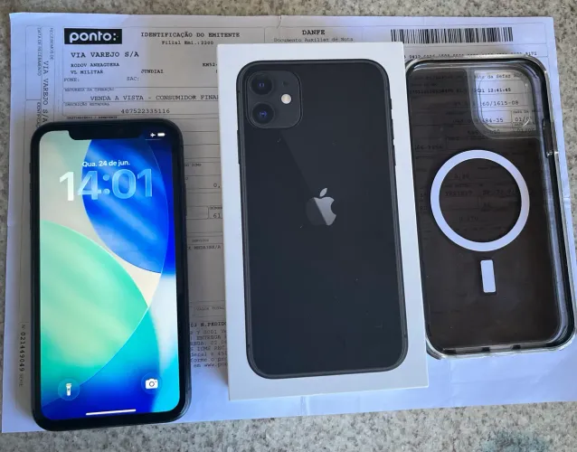Vendo Celular IPhone 11 64 GB 