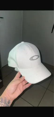 Boné Oakley tincan original