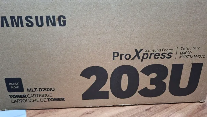 TONER CARTRIDGE 203U