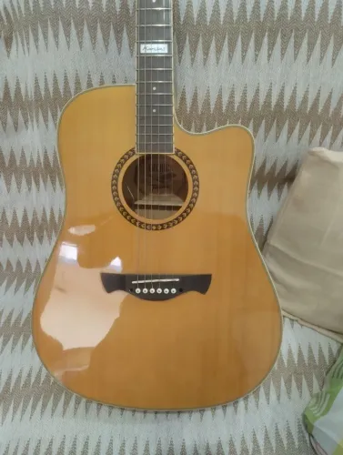 Violão semi novo