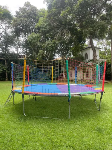 Vendo CAMA ELÁSTICA (pula pula) 