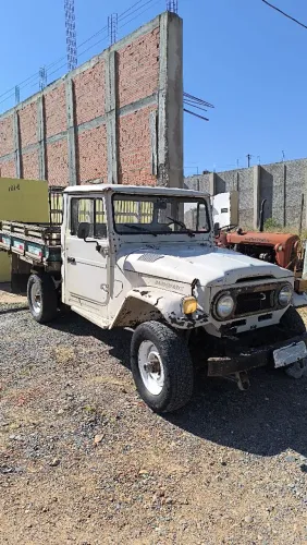 Toyota Band.Picape Chassi Curto Diesel 1983