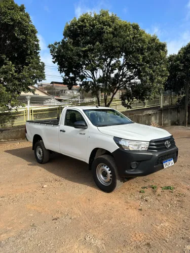 Toyota Hilux CS 4X4 2.8 TDI Diesel Mec. 2021