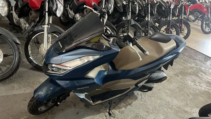 PCX DLX 2024 novinha 