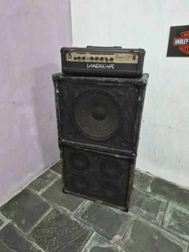 ? VENDE-SE AMPLIFICADORES PROFISSIONAIS PARA GUITARRA E BAIXO ?