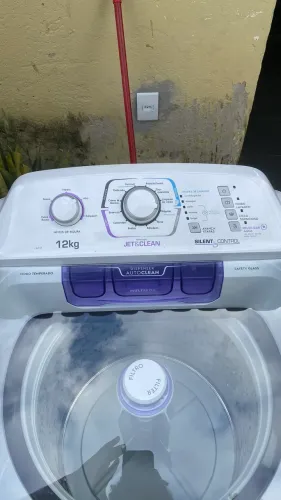 Máquina de Lavar 12kg Electrolux