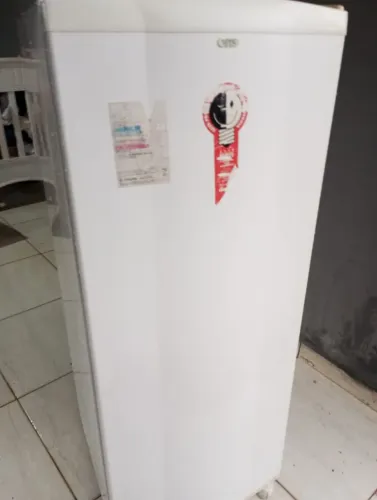 Geladeira uma porta .