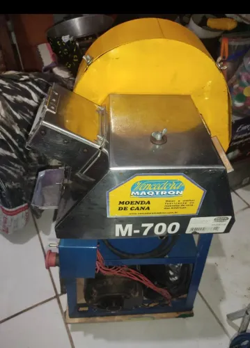 Moenda de Cana M700 - Maqtron, com apenas 6 meses de uso, Está nova.