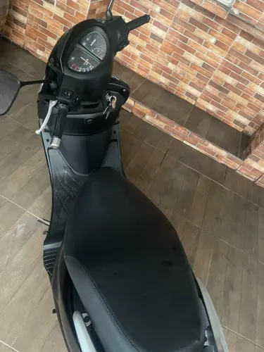 Suzuki Burgman 400 2008