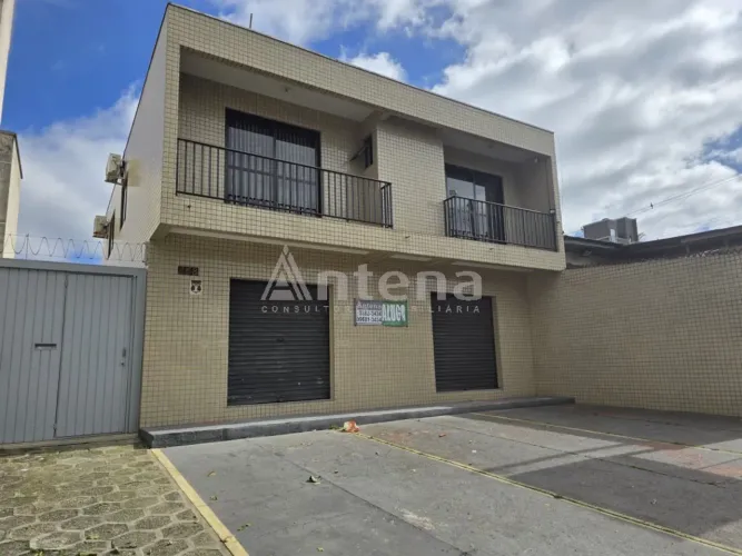 Loja para alugar por R$ 2200.00, 48.78 m2 - BONECA DO IGUACU - SAO JOSE DOS PINHAIS/PR
