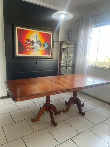 Mesa antiga jantar